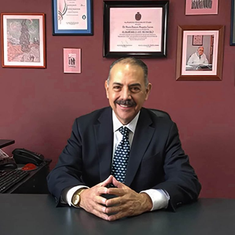 Dr. Mario Magaña